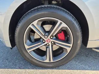 Jaguar F-PACE 2017 AWD S SUV 4 puertas