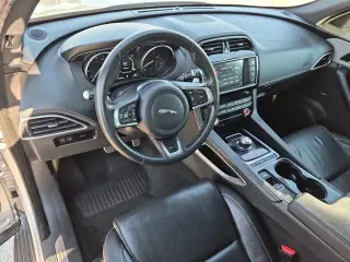 Jaguar F-PACE 2017 AWD S SUV 4 puertas