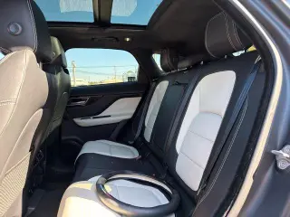 Jaguar F-PACE 2019 AWD 30t R-Sport 4dr SUV