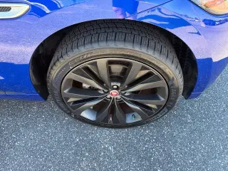 Jaguar F-PACE 2019 AWD 30t R-Sport 4dr SUV