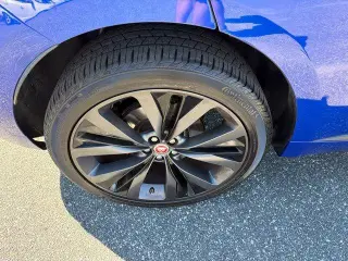 Jaguar F-PACE 2019 AWD 30t R-Sport 4dr SUV