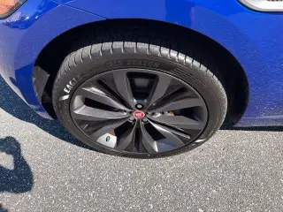 Jaguar F-PACE 2019 AWD 30t R-Sport 4dr SUV