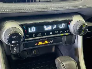 Toyota RAV4 Híbrido 2024 AWD LE 4dr SUV