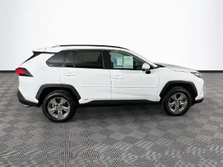 Toyota RAV4 Híbrido 2024 AWD LE 4dr SUV