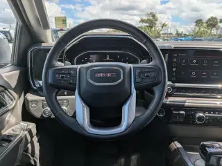 GMC Sierra 1500 2025 4x4 SLT 4dr Crew Cab 5.8 ft. SB