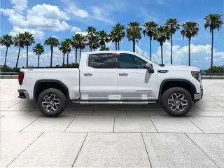 GMC Sierra 1500 2025 4x4 SLT 4dr Crew Cab 5.8 ft. SB