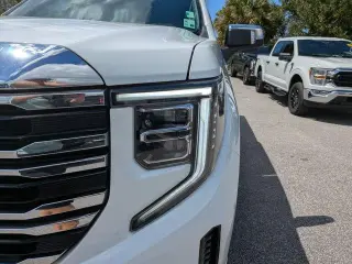 GMC Sierra 1500 2025 4x4 SLT 4dr Crew Cab 5.8 ft. SB