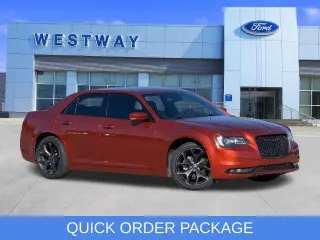 Chrysler 300 2021 S V6 4dr Sedán