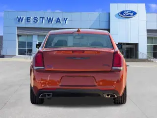 Chrysler 300 2021 S V6 4dr Sedán