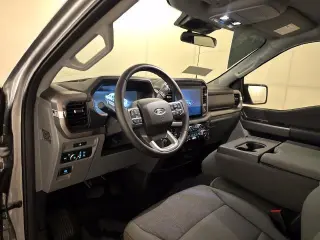 Ford F-150 2025 4x4 XLT 4dr SuperCrew 5.5 ft. SB