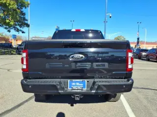 Ford F-150 2022 4x4 Lariat 4dr SuperCrew 5.5 ft. SB