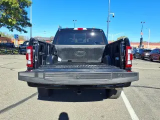 Ford F-150 2022 4x4 Lariat 4dr SuperCrew 5.5 ft. SB