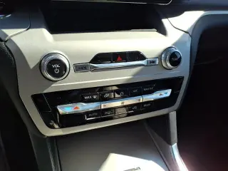 Ford Explorer 2023 AWD XLT 4dr SUV
