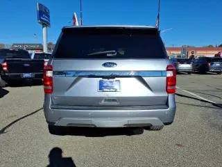Ford Expedition 2021 4x4 XLT 4dr SUV