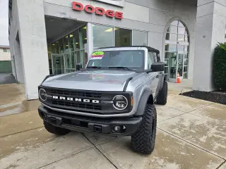 Ford Bronco 2022 4x4 Black Diamond 4 puertas SUV