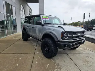 Ford Bronco 2022 4x4 Black Diamond 4 puertas SUV
