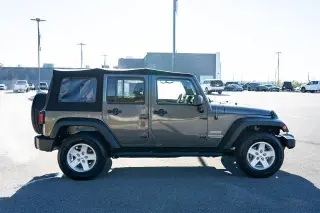 Jeep Wrangler Unlimited 2017 4x4 Sport SUV de 4 puertas