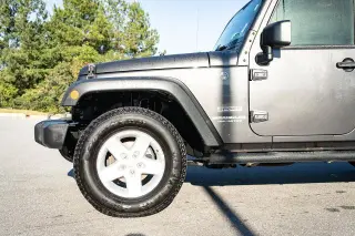 Jeep Wrangler Unlimited 2017 4x4 Sport SUV de 4 puertas