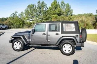 Jeep Wrangler Unlimited 2017 4x4 Sport SUV de 4 puertas
