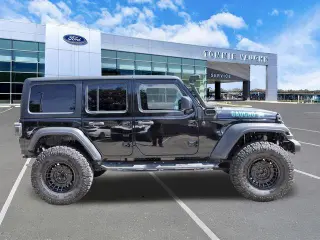 Jeep Wrangler Unlimited 2020 4x4 Willys Sport 4dr SUV