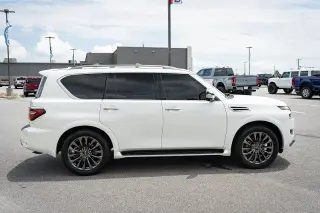 Nissan Armada 2024 4x2 Platinum SUV de 4 puertas
