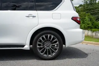 Nissan Armada 2024 4x2 Platinum SUV de 4 puertas