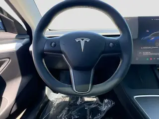 Tesla Model 3 2023 AWD Long Range 4dr Sedán
