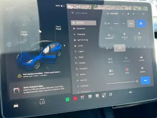 Tesla Model 3 2023 AWD Long Range 4dr Sedán