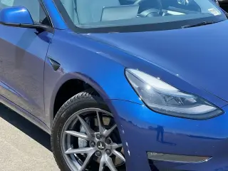Tesla Model 3 2023 AWD Long Range 4dr Sedán