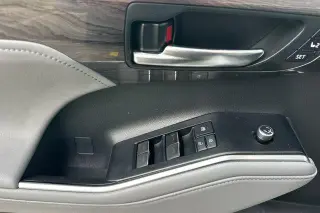 Toyota Highlander 2021 AWD Platinum 4dr SUV