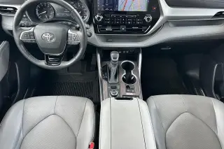 Toyota Highlander 2021 AWD Platinum 4dr SUV