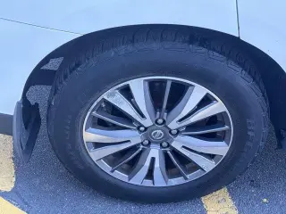 Nissan Pathfinder 2017 4x4 SL 4dr SUV