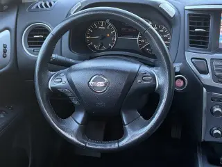 Nissan Pathfinder 2017 4x4 SL 4dr SUV