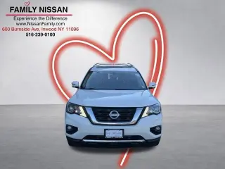 Nissan Pathfinder 2017 4x4 SL 4dr SUV