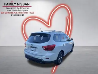 Nissan Pathfinder 2017 4x4 SL 4dr SUV