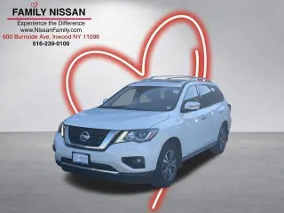Nissan Pathfinder 2017 4x4 SL 4dr SUV