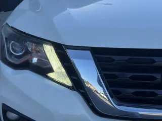 Nissan Pathfinder 2017 4x4 SL 4dr SUV