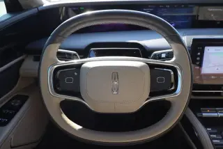 Lincoln Nautilus Hybrid 2024 AWD Premiere SUV 4 puertas