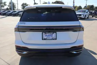 Lincoln Nautilus Hybrid 2024 AWD Premiere SUV 4 puertas