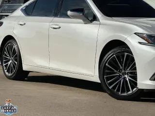 Lexus ES 350 2023 4dr Sedán