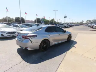 Toyota Camry 2021 XSE Sedán de 4 puertas
