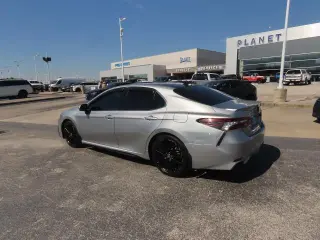 Toyota Camry 2021 XSE Sedán de 4 puertas