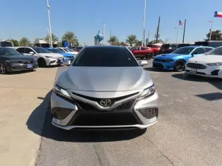 Toyota Camry 2021 XSE Sedán de 4 puertas