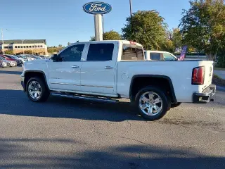 GMC Sierra 1500 2016 4x4 SLT 4dr Crew Cab 5.8 ft. SB