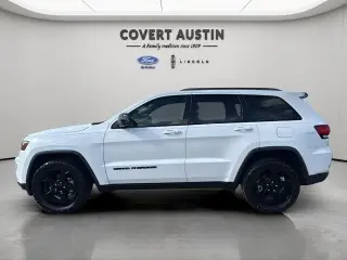 Jeep Grand Cherokee 2019 4x4 Laredo 4dr SUV