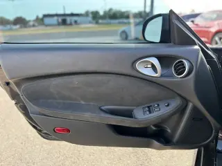 2011 NISSAN 370Z