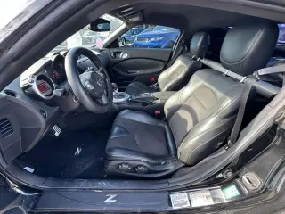 2011 NISSAN 370Z
