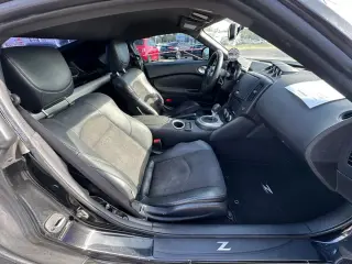 2011 NISSAN 370Z