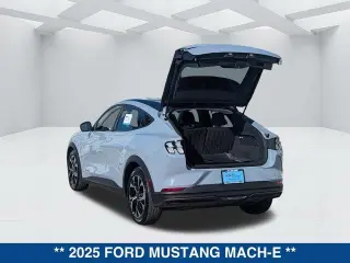Ford Mustang Mach-E 2025 Select 4dr SUV