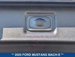 Ford Mustang Mach-E 2025 Select 4dr SUV